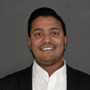 Mo Khan