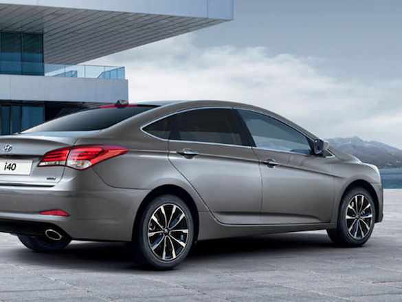 Solar glass with tinted rear privacy glass.