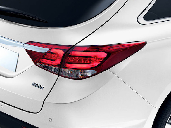 LED rear combination lamps.