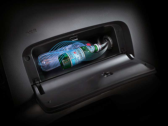 Dual glove box with cooling in upper compartment.