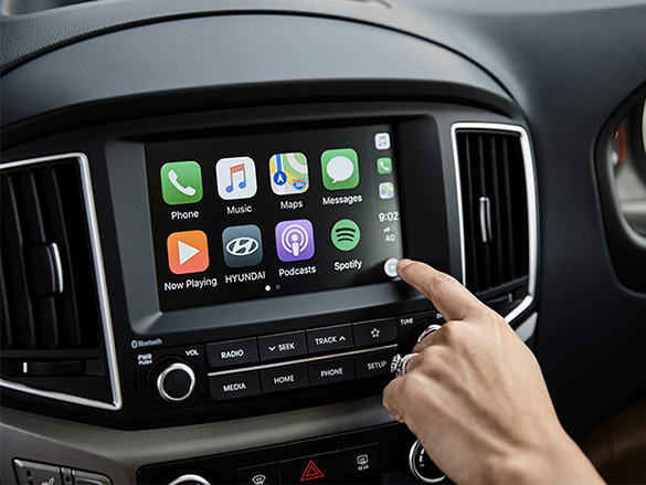 7” touchscreen audio system with Apple Carplay™ & Android™ Auto.