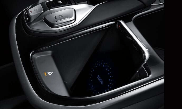 Wireless smartphone charging.<sup>[P3]</sup>