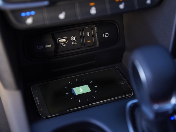 Wireless charging.<sup>[P3]</sup>