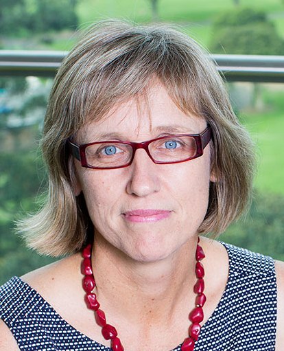 Belinda  Smith