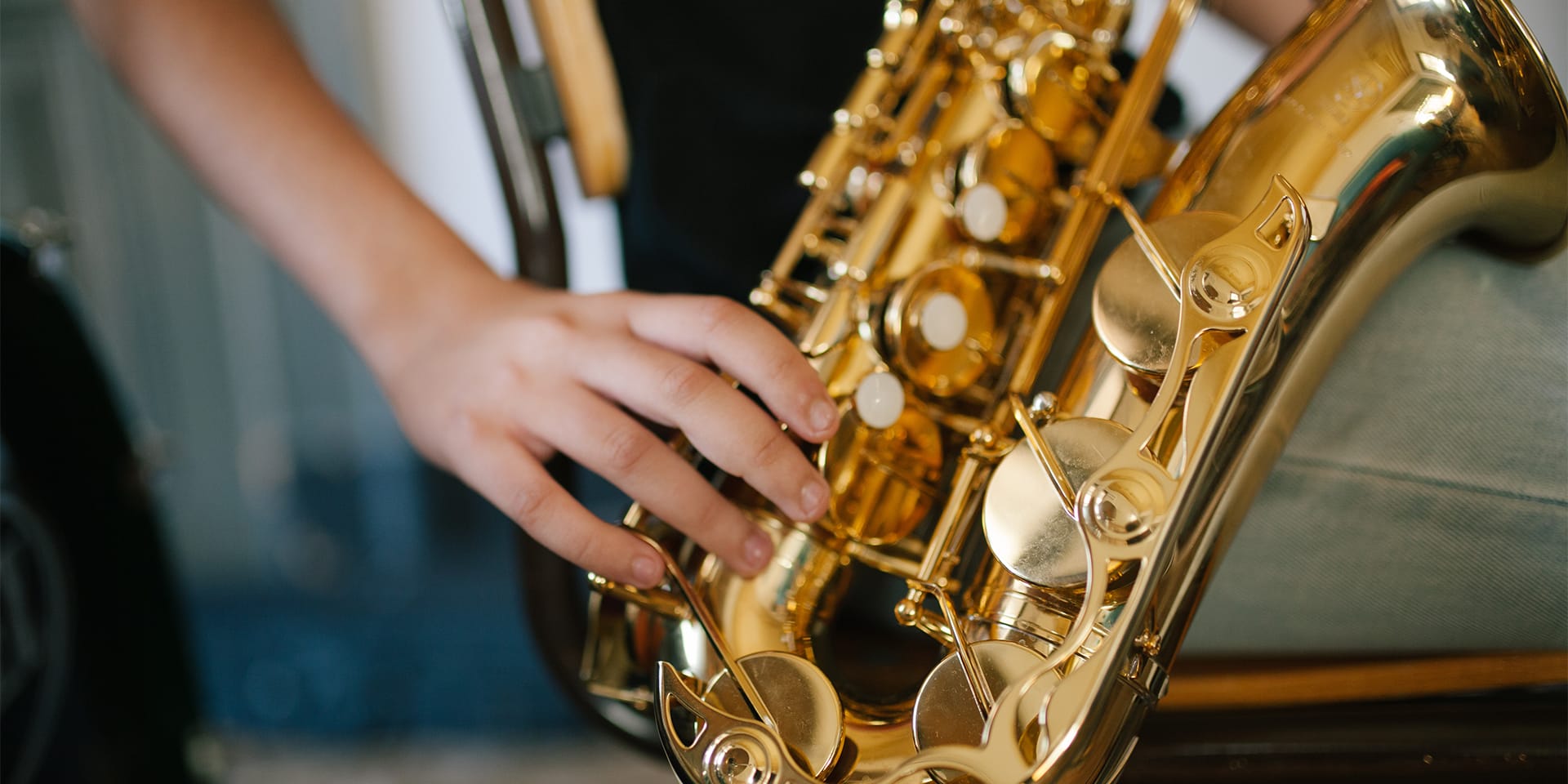 How To Play The Alto Saxophone For Beginners