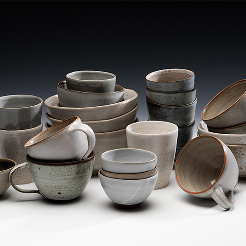 Introduction to Throwing on the Potter’s Wheel with Natalie Velthuyzen / 1 Day Workshop