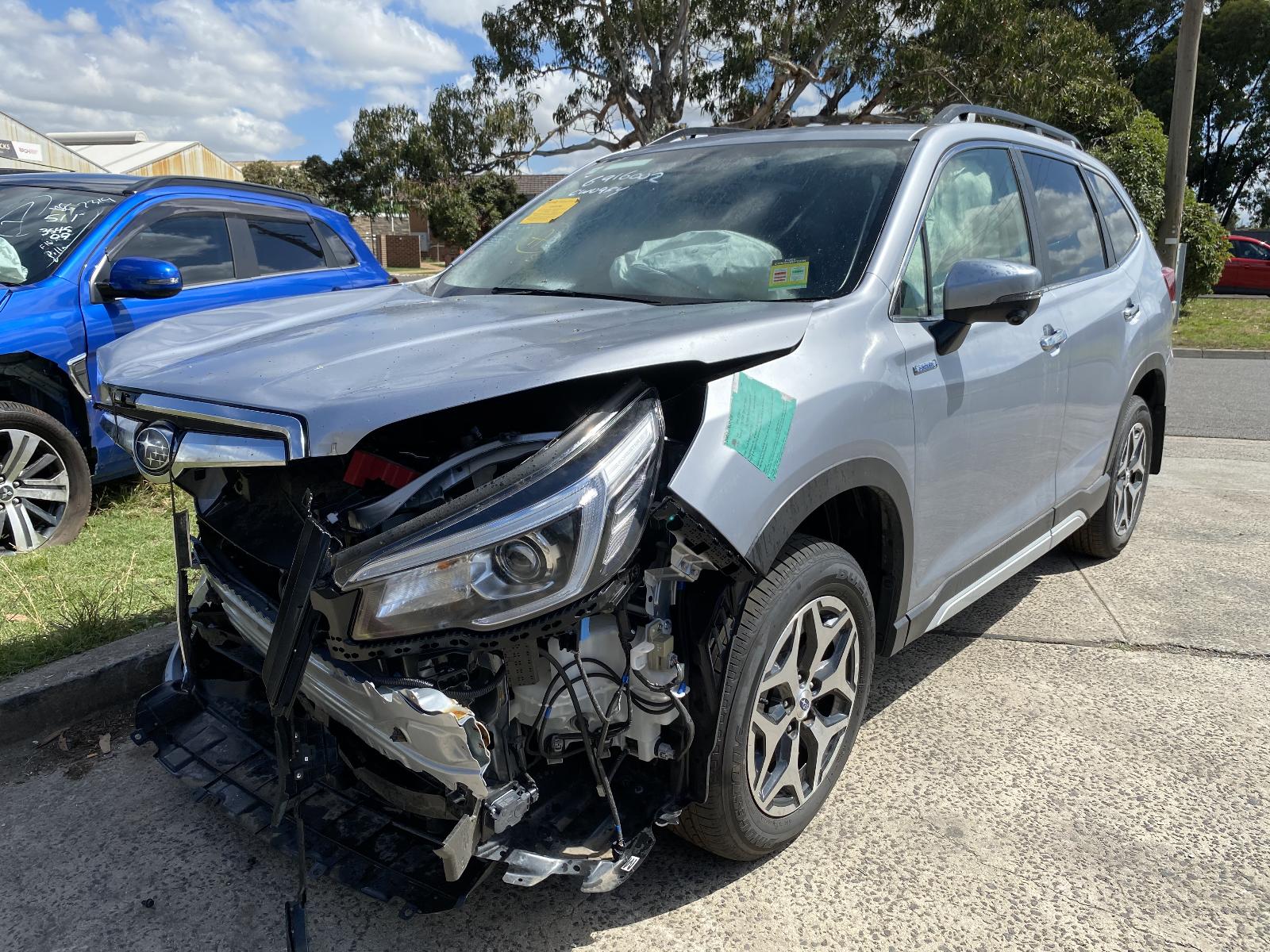 View Auto part Body/Door Mould Subaru Forester 2020