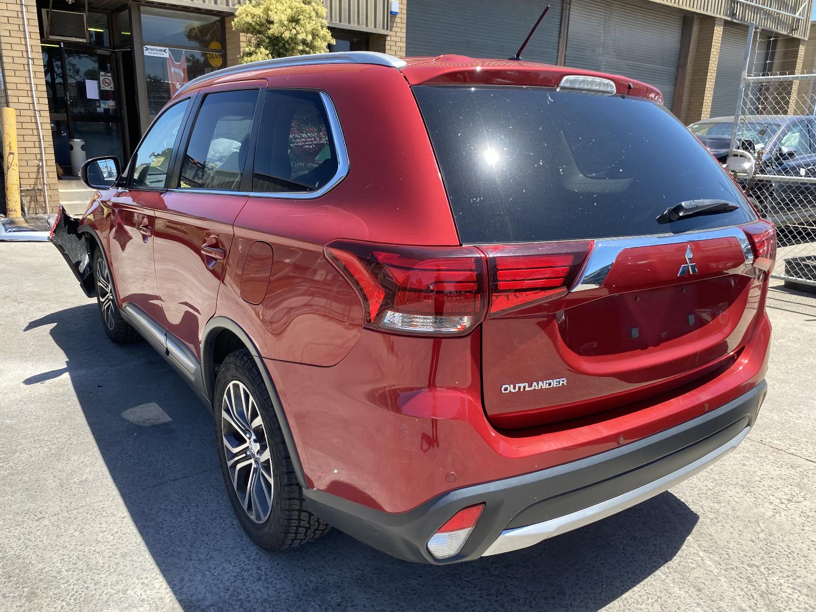 View Auto part Left Door Mirror Mitsubishi Outlander 2015