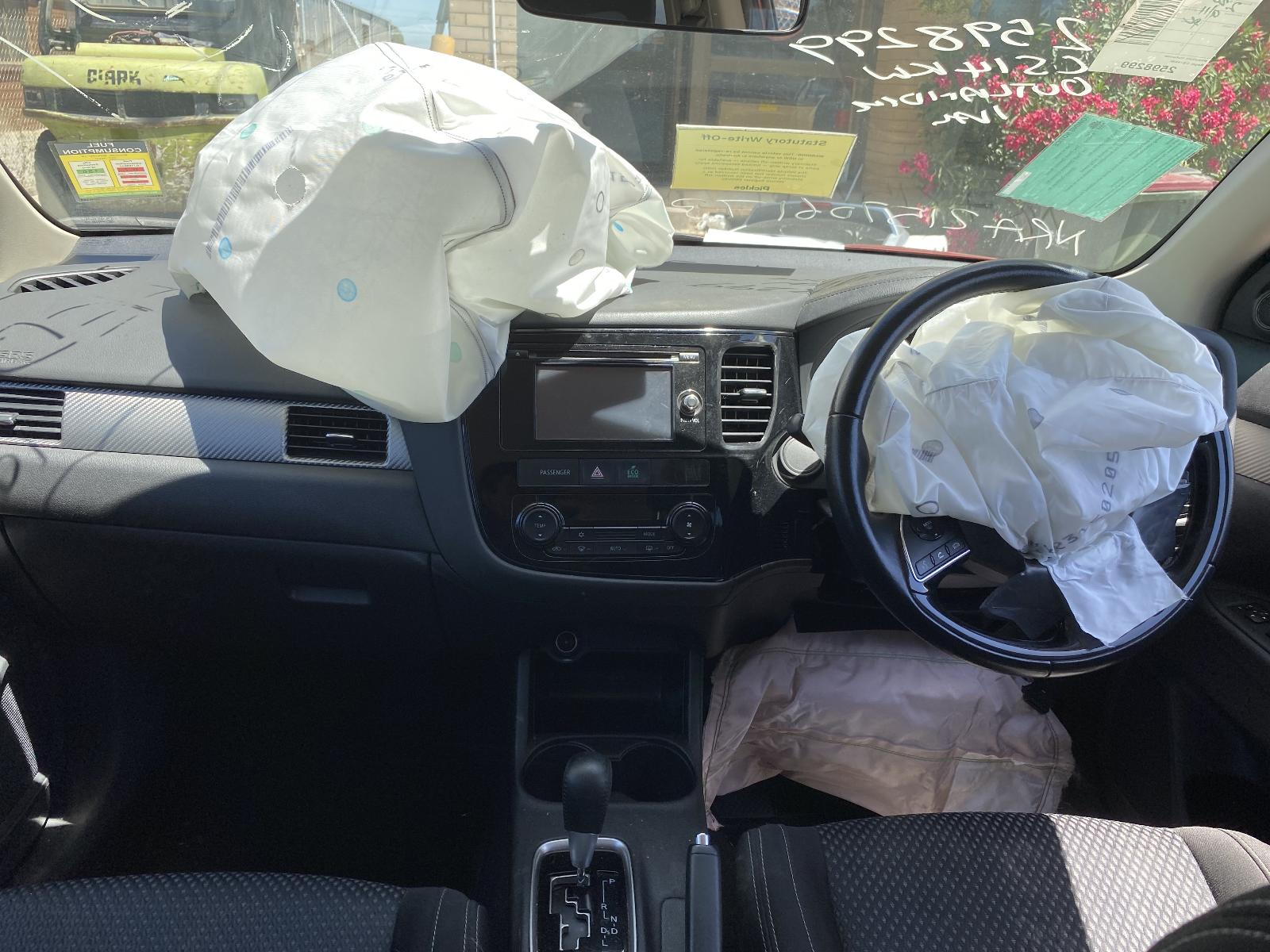 View Auto part Left Door Mirror Mitsubishi Outlander 2015