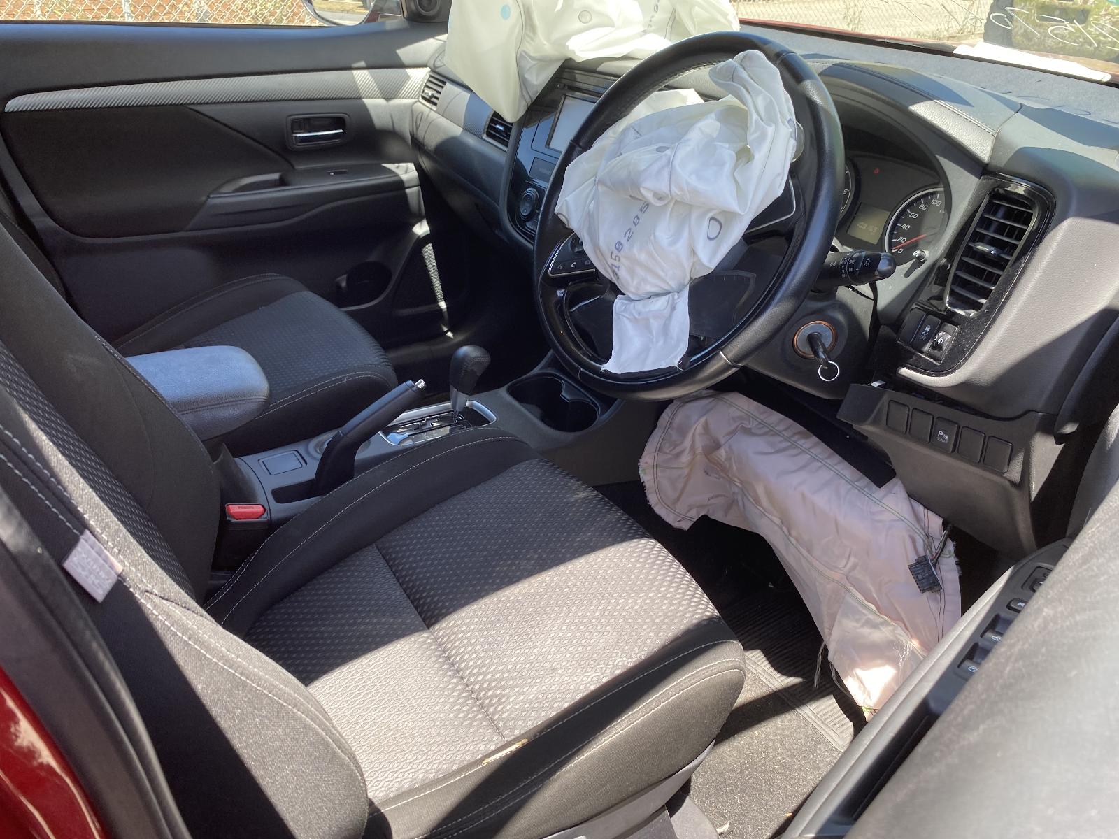 View Auto part Left Door Mirror Mitsubishi Outlander 2015