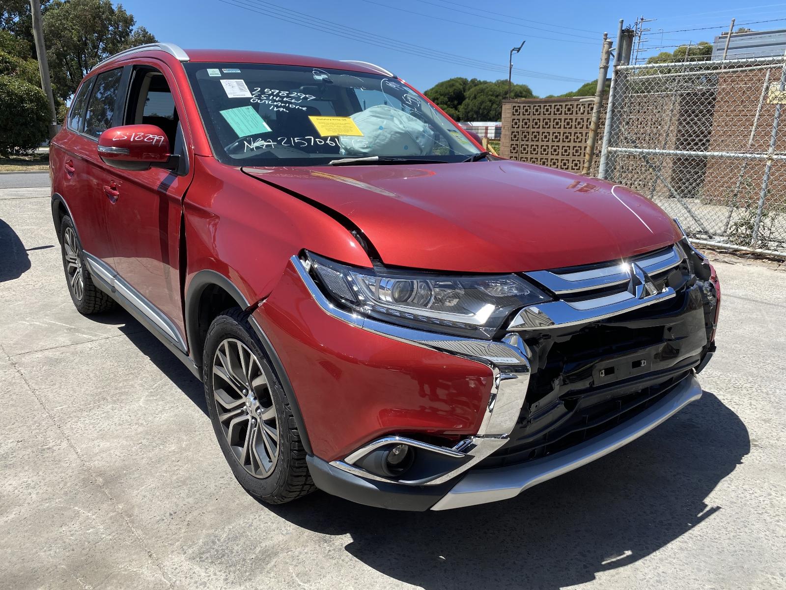 View Auto part Left Door Mirror Mitsubishi Outlander 2015