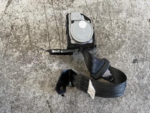 View Auto part Seatbelt/Stalk Mazda 3 2015