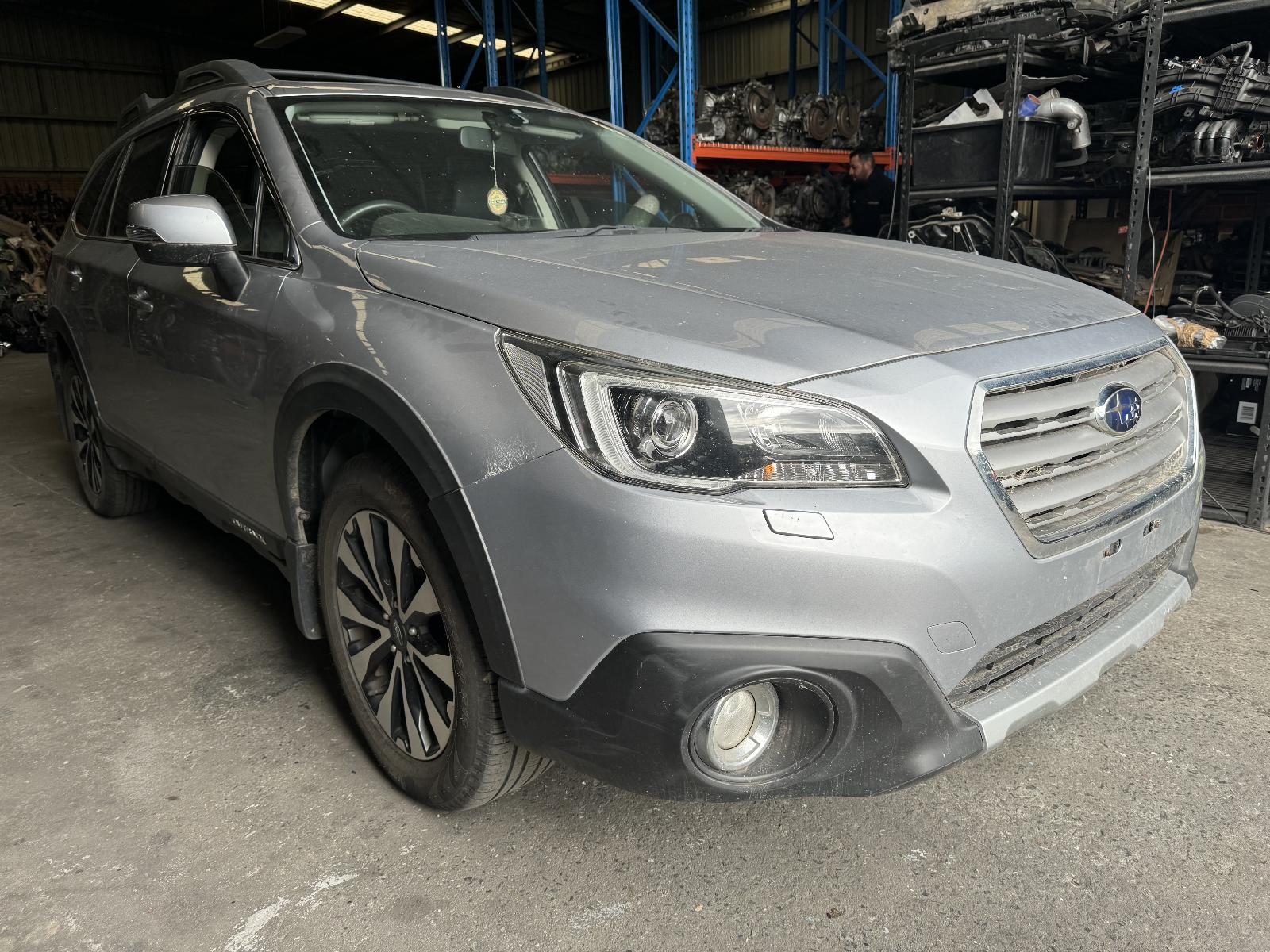 View Auto part Fuel Tank Subaru Outback 2015