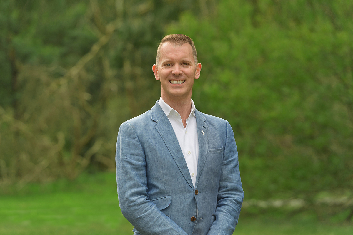Grant Lynch