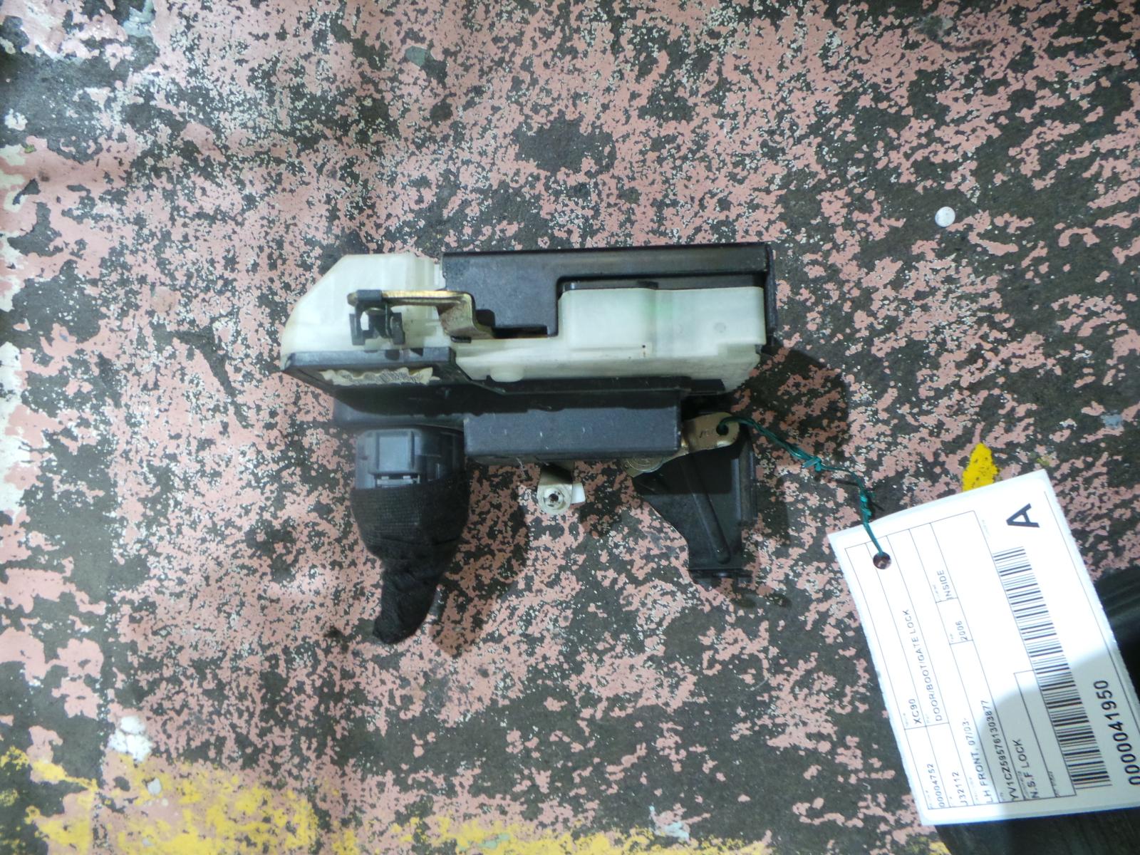 2006 Volvo Xc90 Door/Boot/Gate Lock View Auto part Door/Boot/Gate Lock Volvo Xc90 2006
