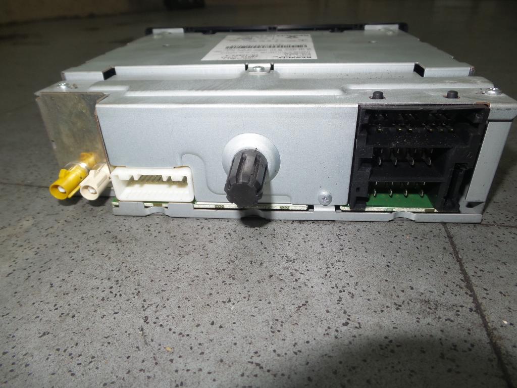 View Auto part Radio/Cd/Dvd/Sat/Tv Renault Kaleos 2009