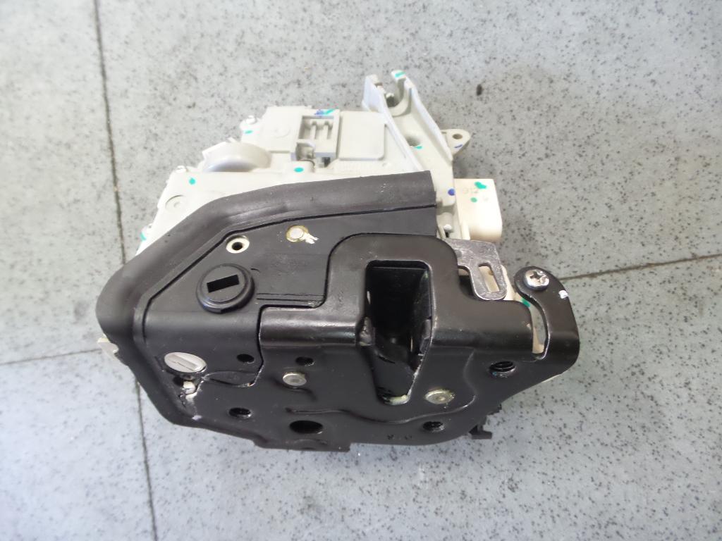 View Auto part Door/Boot/Gate Lock Audi A4 2010