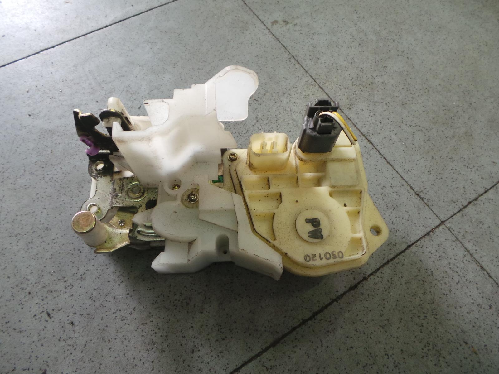 View Auto part Door/Boot/Gate Lock Honda Jazz 2006