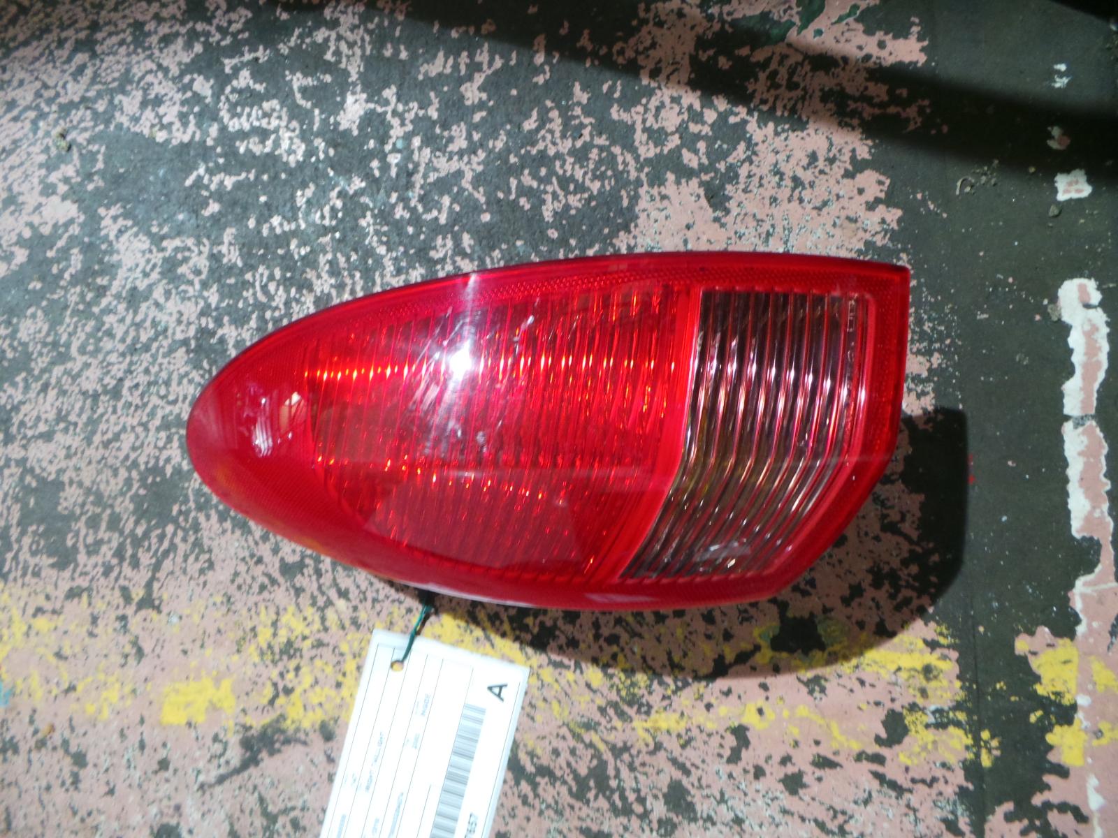 View Auto part Right Taillight Alfa Romeo 147 2003