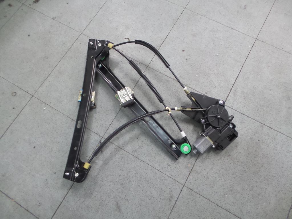 View Auto part Right Front Window Reg/Motor Volkswagen Polo 2012