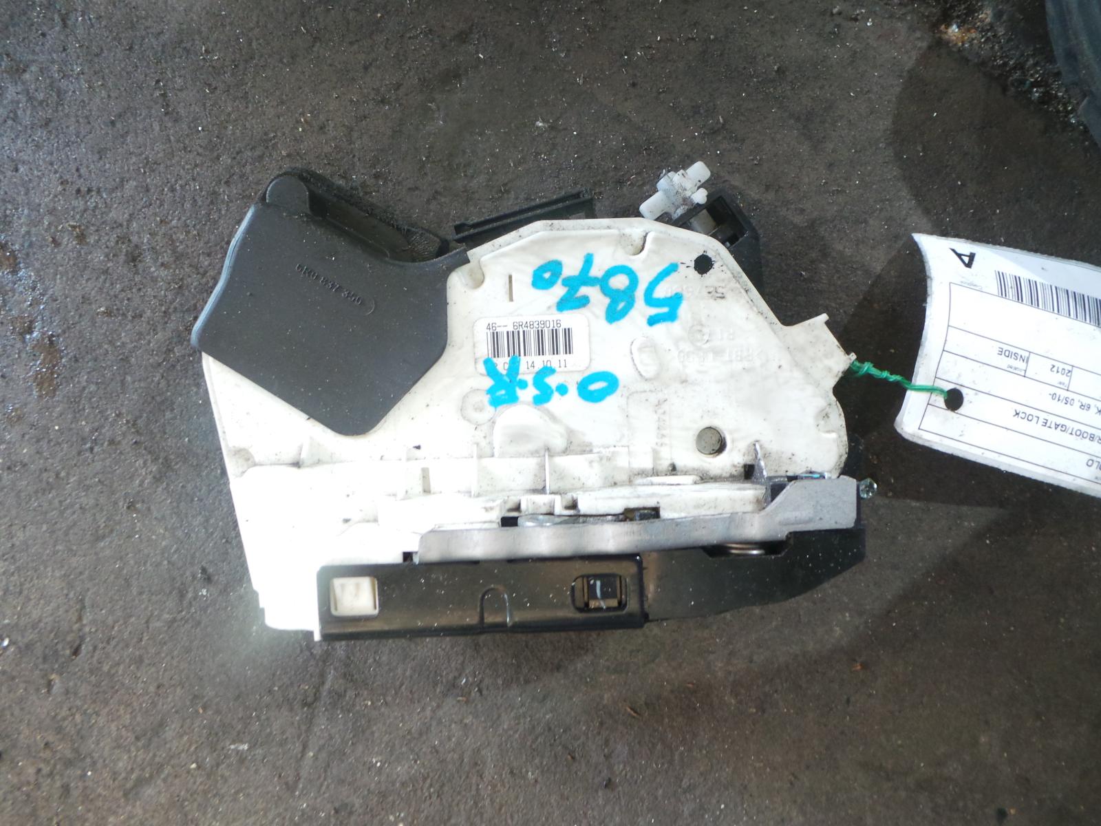 View Auto part Door/Boot/Gate Lock Volkswagen Polo 2012