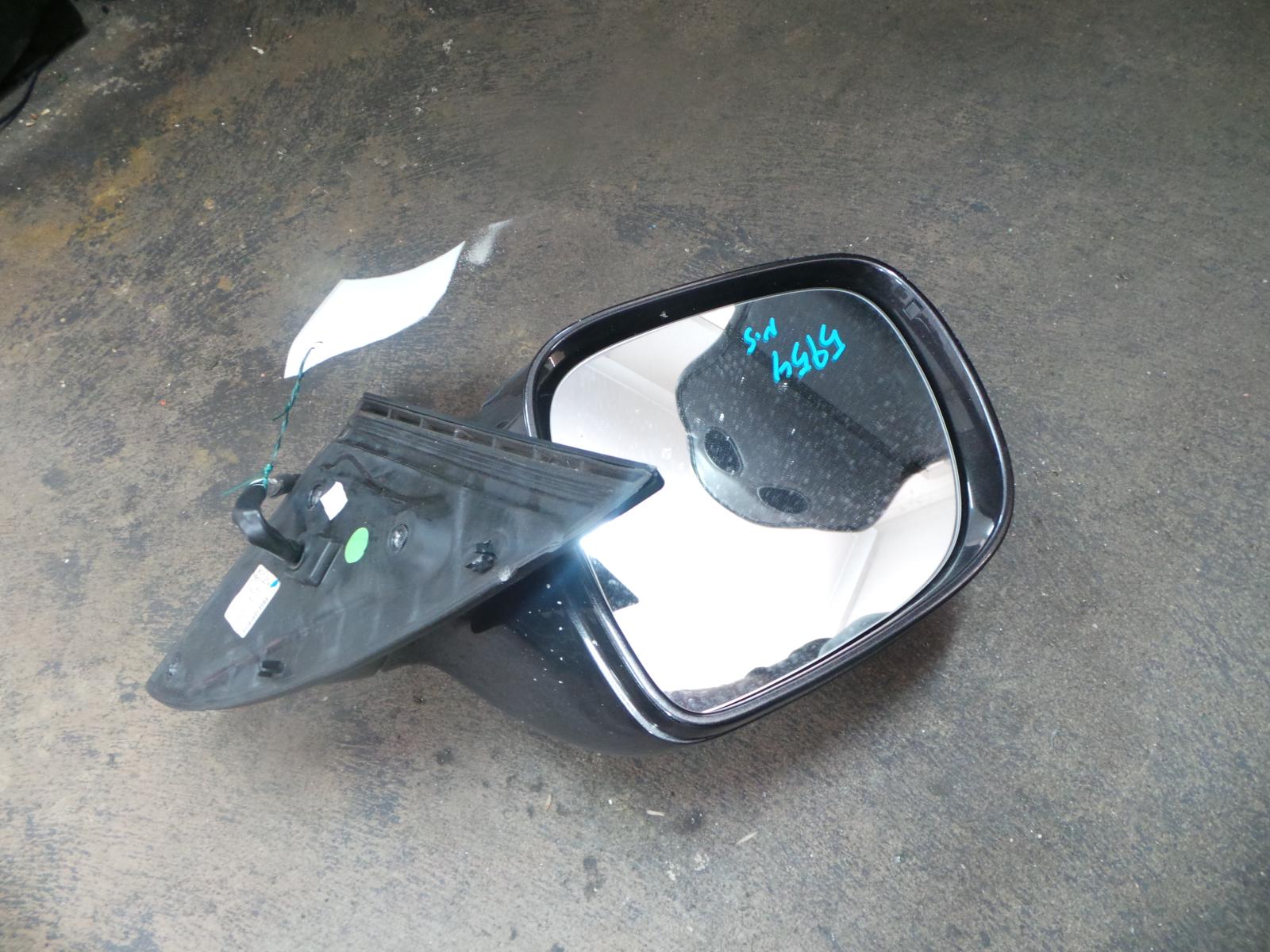 2008 Audi Q7 Left Door Mirror View Auto part Left Door Mirror Audi Q7 2008
