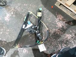 View Auto part Right Front Window Reg/Motor Audi Q3 2015