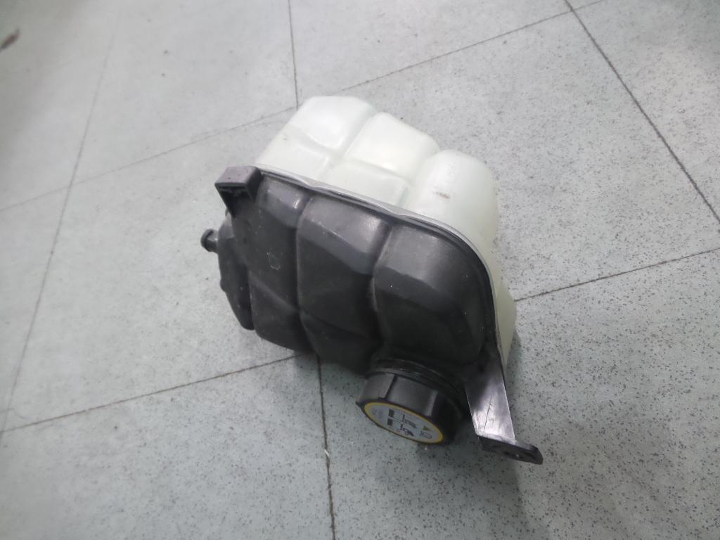View Auto part Overflow Bottle Volvo Xc60 2010