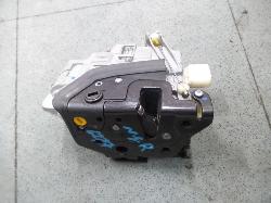 View Auto part Door/Boot/Gate Lock Audi Q7 2009