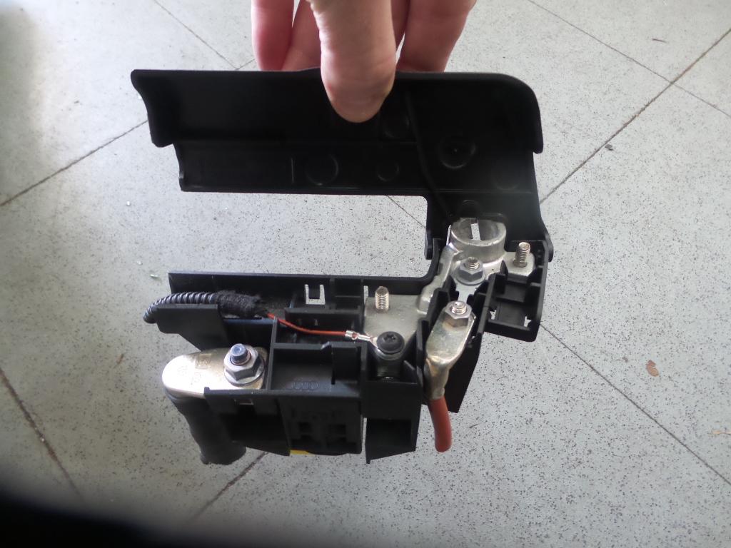 2010 Audi A1 Battery Terminal View Auto part Battery Terminal Audi A1 2010