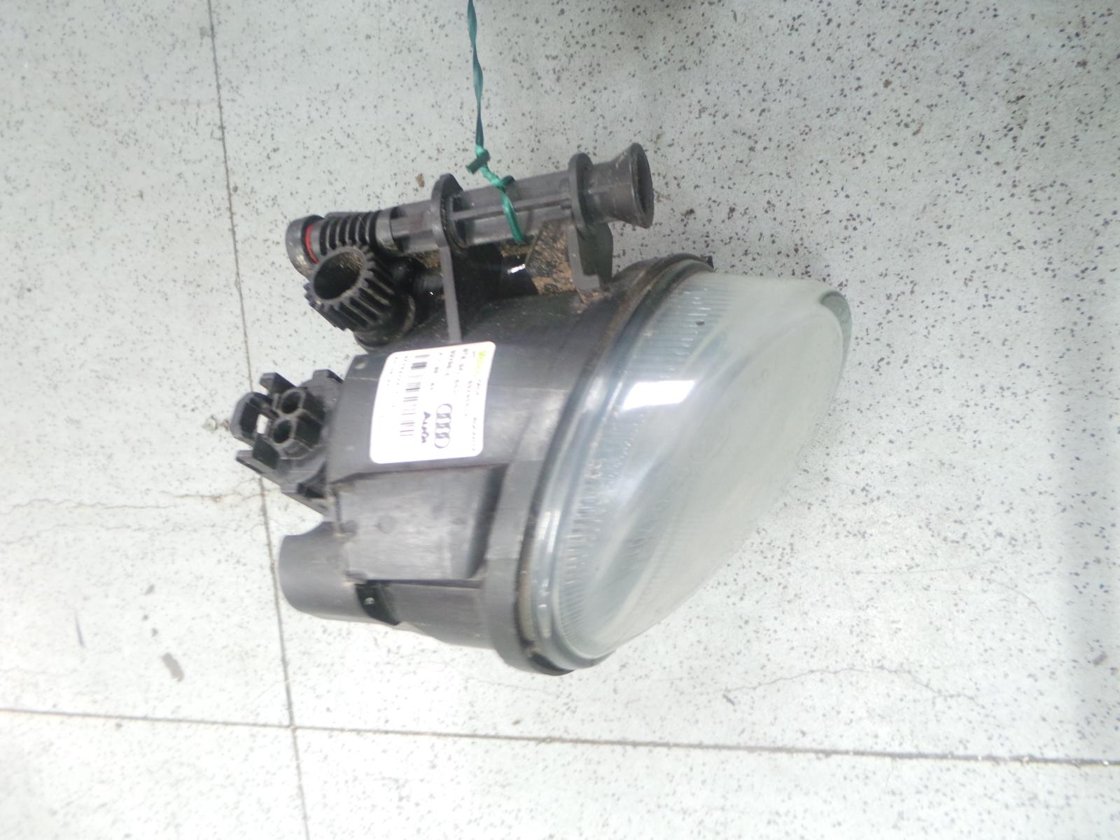 2014 Audi Q3 Left Indicator/Fog/Side View Auto part Left Indicator/Fog/Side Audi Q3 2014