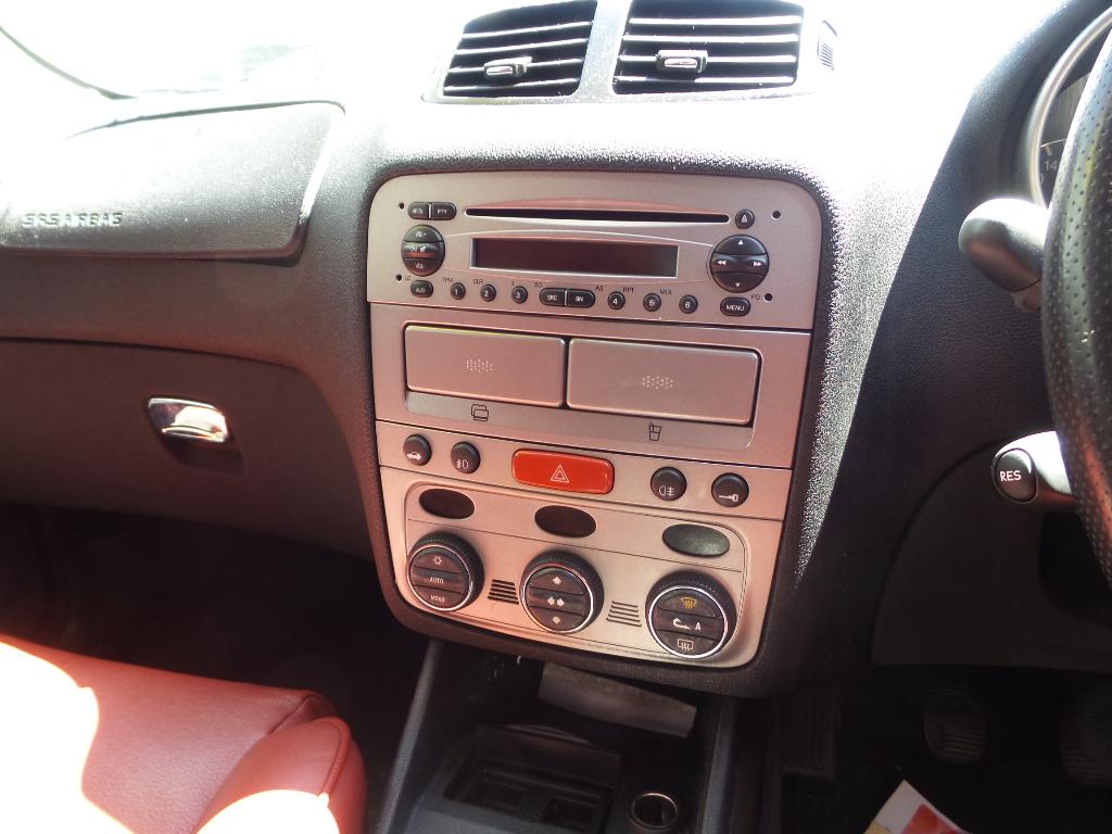 2002 Alfa Romeo 147 Airbag Module/Sensor View Auto part Airbag Module/Sensor Alfa Romeo 147 2002