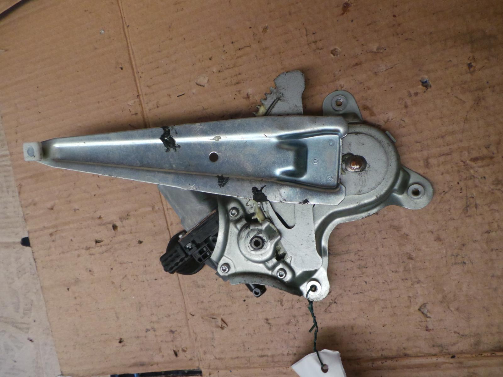 2007 Lexus Is250/is250c Right Rear Wnd Reg/Motor View Auto part Right Rear Wnd Reg/Motor Lexus Is250/is250c 2007