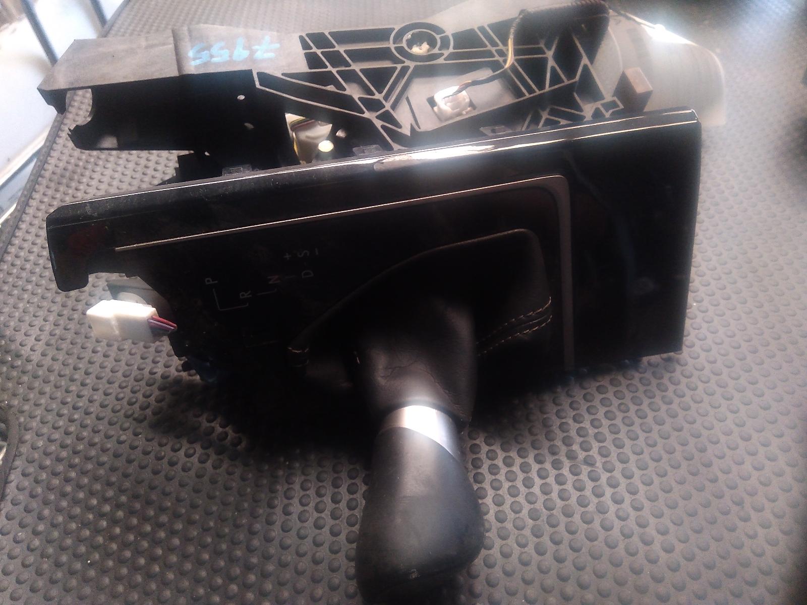 2016 Lexus Es Series (13-) Gear Stick/Shifter View Auto part Gear Stick/Shifter Lexus Es Series (13-) 2016