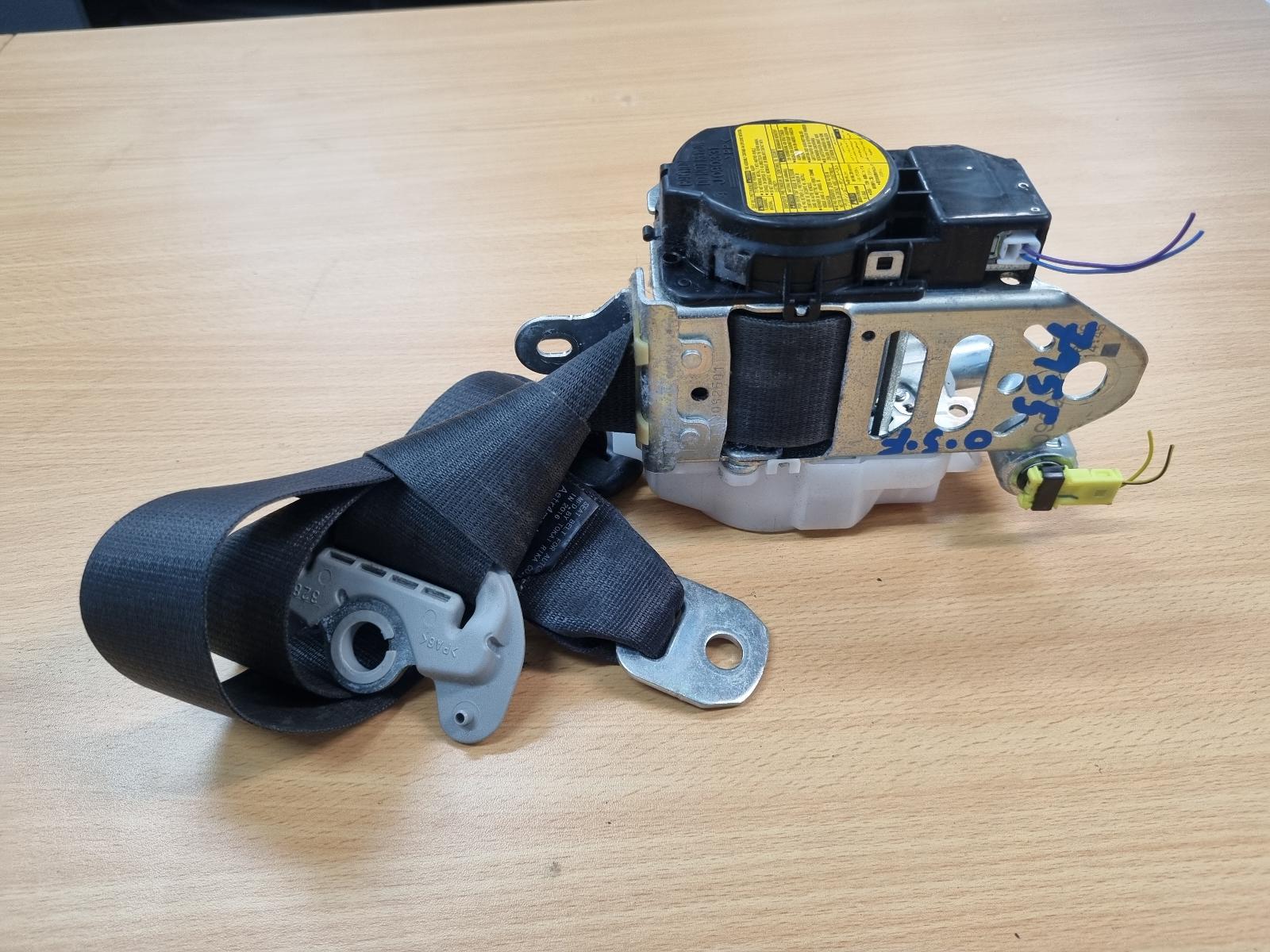 View Auto part Seatbelt/Stalk Lexus Es Series (13-) 2016