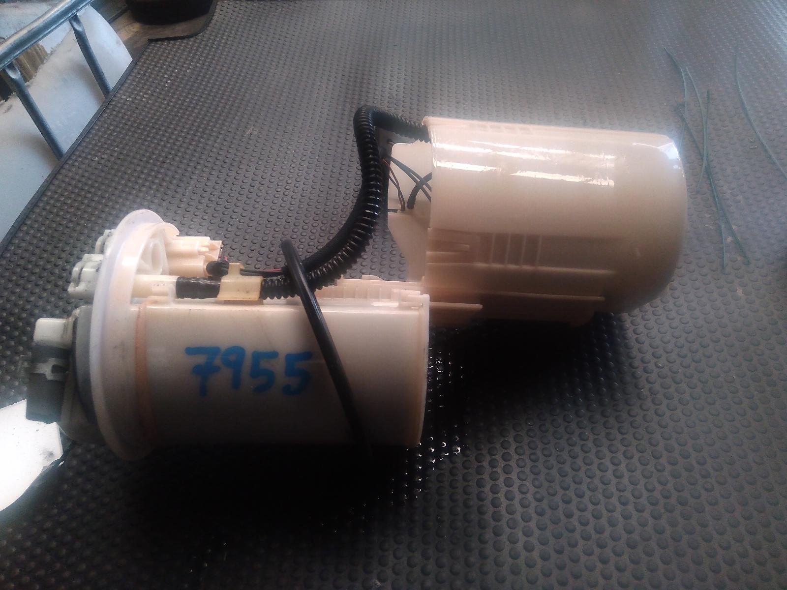View Auto part Fuel Pump Lexus Es Series (13-) 2016
