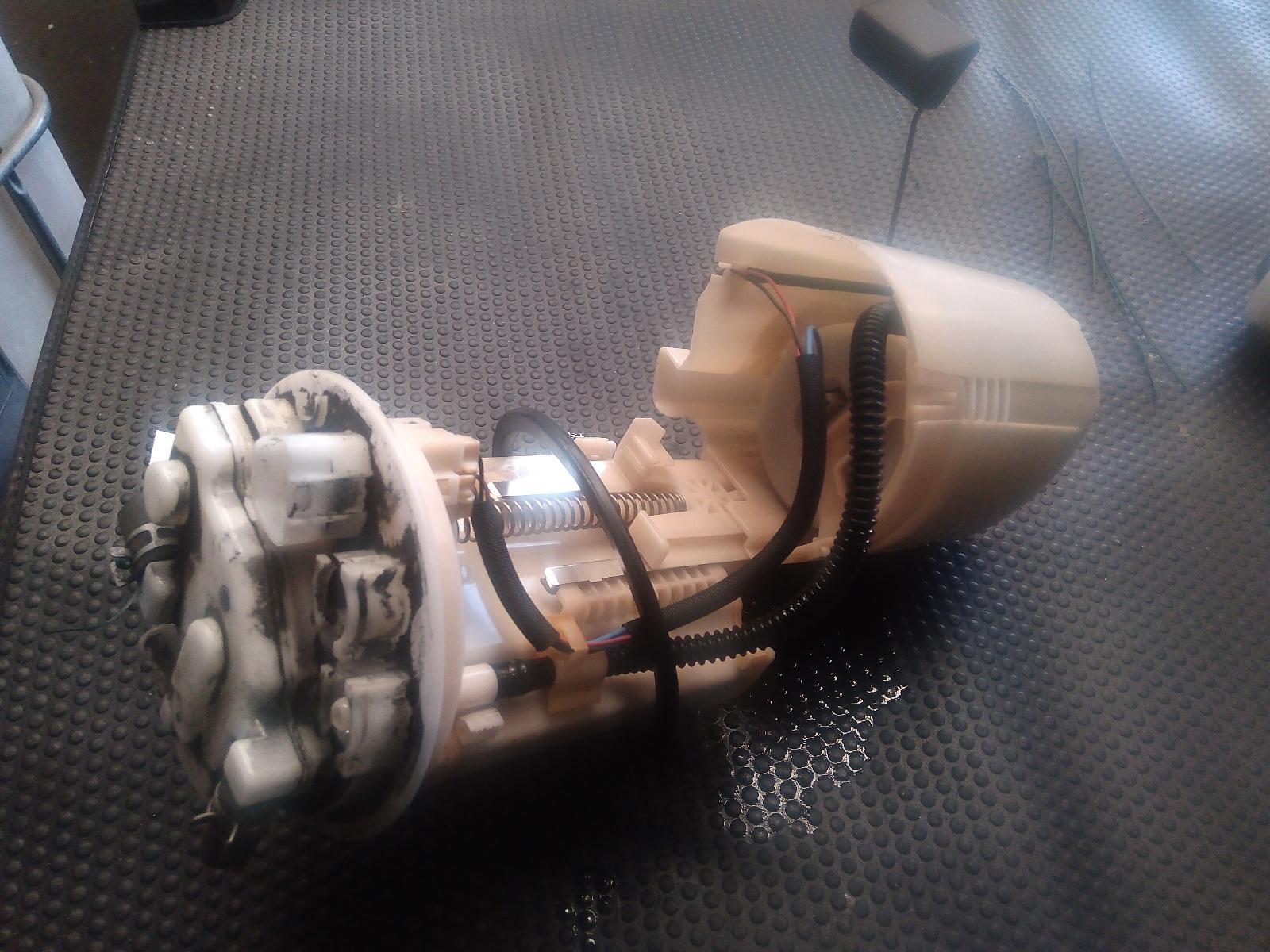 View Auto part Fuel Pump Lexus Es Series (13-) 2016