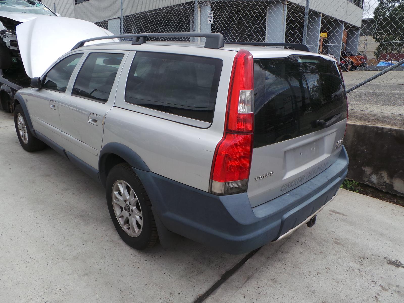 2004 Volvo Xc70 Door/Boot/Gate Lock View Auto part Door/Boot/Gate Lock Volvo Xc70 2004
