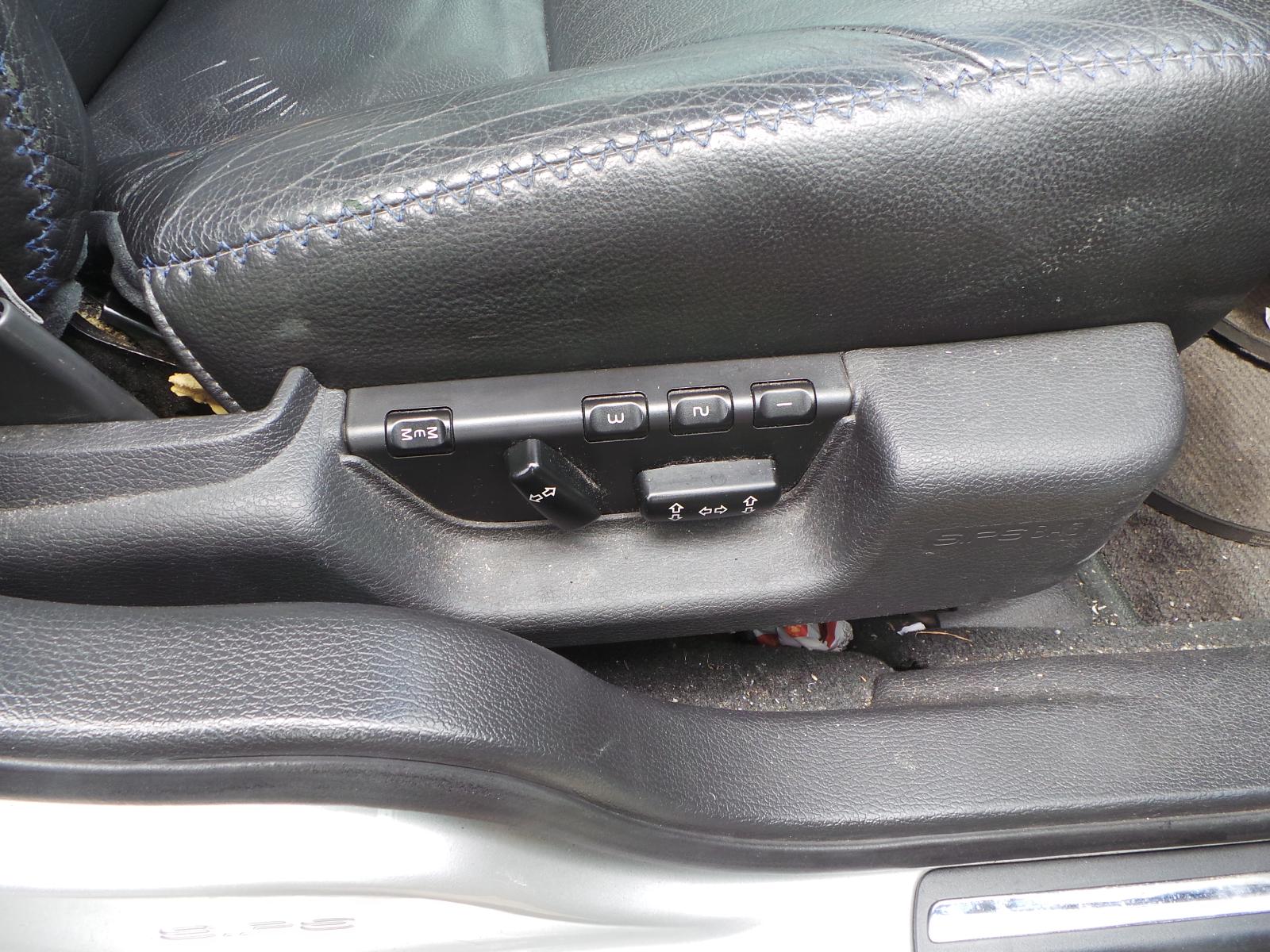 2004 Volvo Xc70 Door/Boot/Gate Lock View Auto part Door/Boot/Gate Lock Volvo Xc70 2004