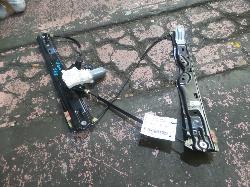 View Auto part Left Front Window Reg/Motor Land Rover Discovery Sport 2020