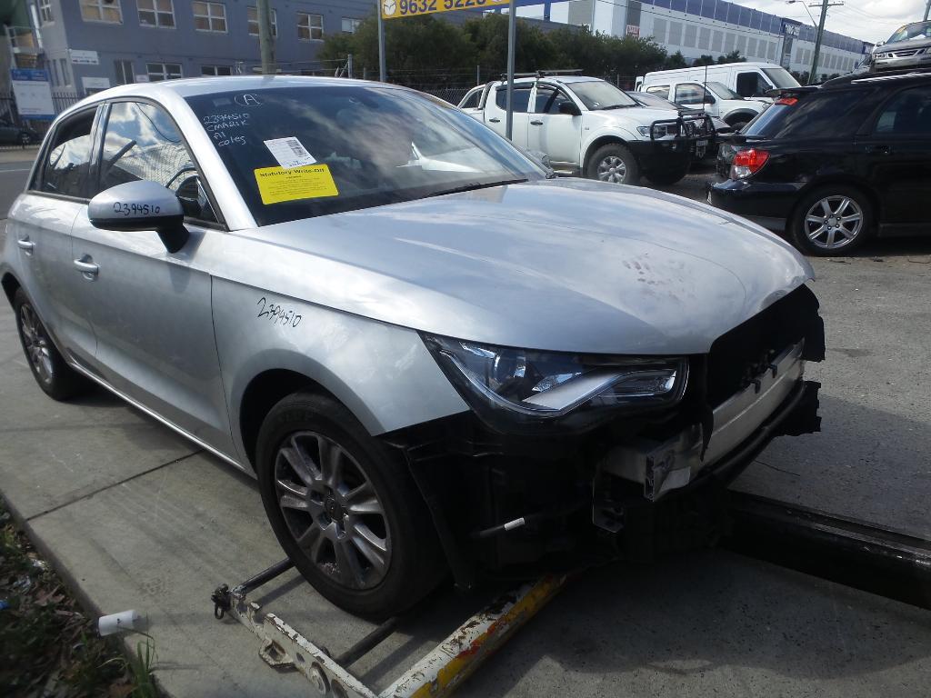 2013 Audi A1 Right Door Mirror View Auto part Right Door Mirror Audi A1 2013