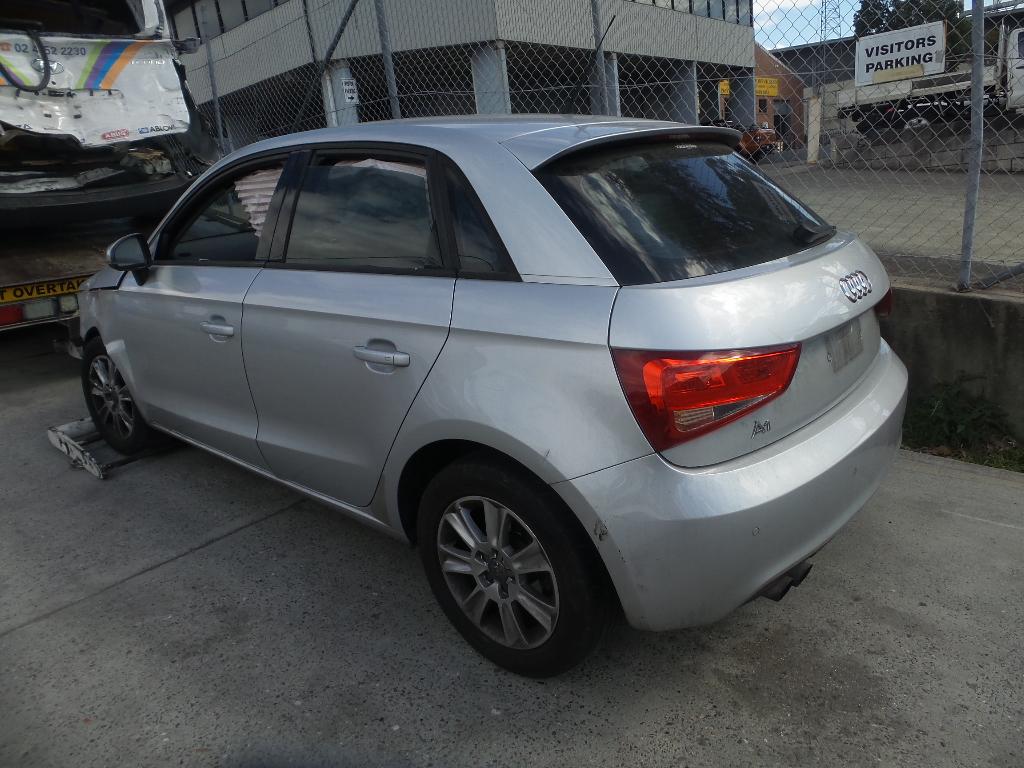 2013 Audi A1 Right Door Mirror View Auto part Right Door Mirror Audi A1 2013