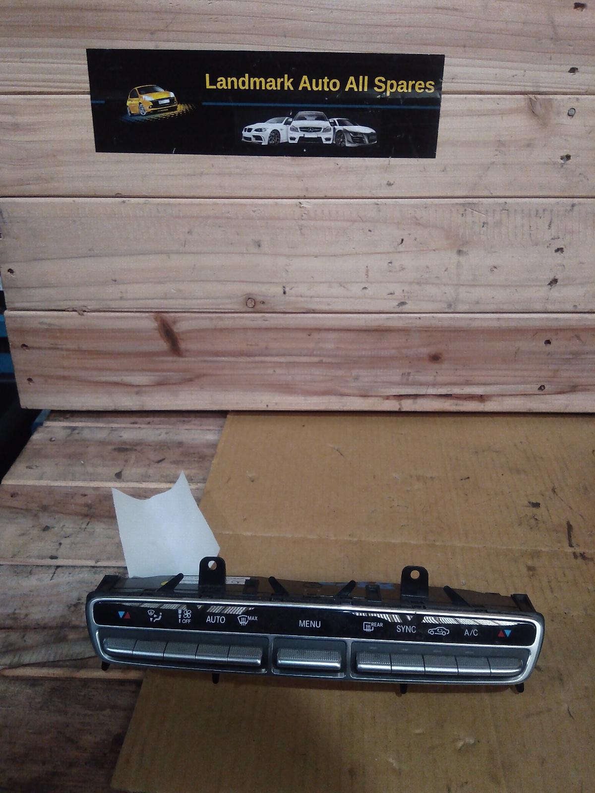 View Auto part Heater/Ac Controls Mercedes C Class 2015