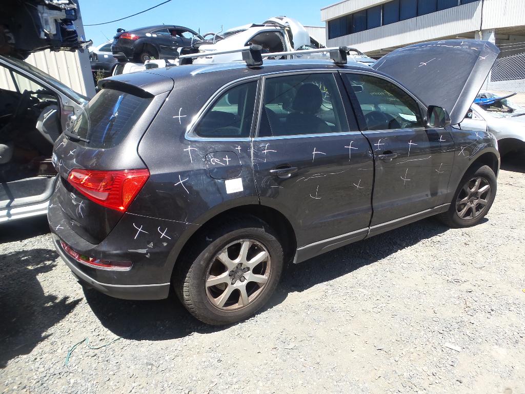 2009 Audi Q5 Radio/Cd/Dvd/Sat/Tv View Auto part Radio/Cd/Dvd/Sat/Tv Audi Q5 2009