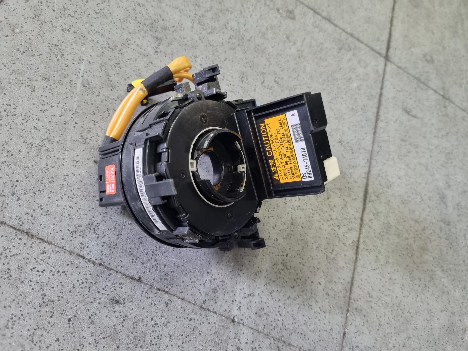 View Auto part Airbag Module/Sensor Lexus Ct200h 2012