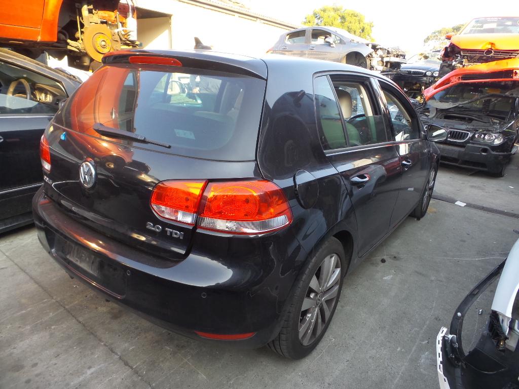 View Auto part Door/Boot/Gate Lock Volkswagen Golf 2009