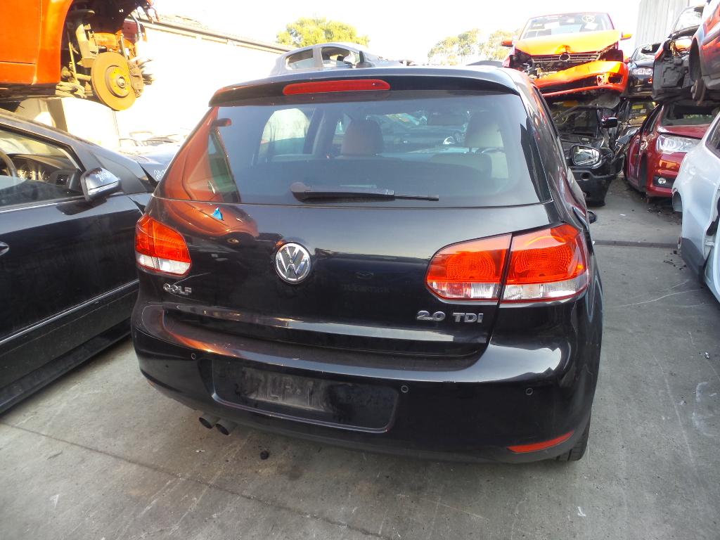View Auto part Door/Boot/Gate Lock Volkswagen Golf 2009