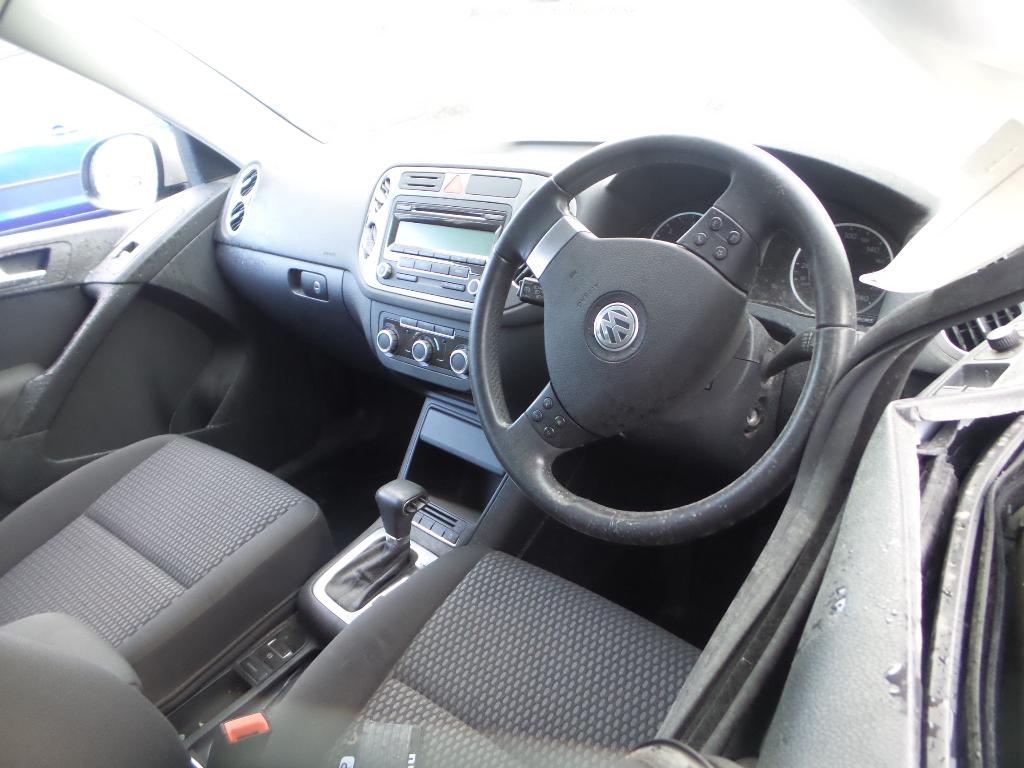 2010 Volkswagen Tiguan Door/Boot/Gate Lock View Auto part Door/Boot/Gate Lock Volkswagen Tiguan 2010