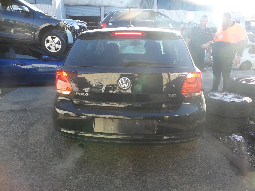 View Auto part Right Front Window Reg/Motor Volkswagen Polo 2013