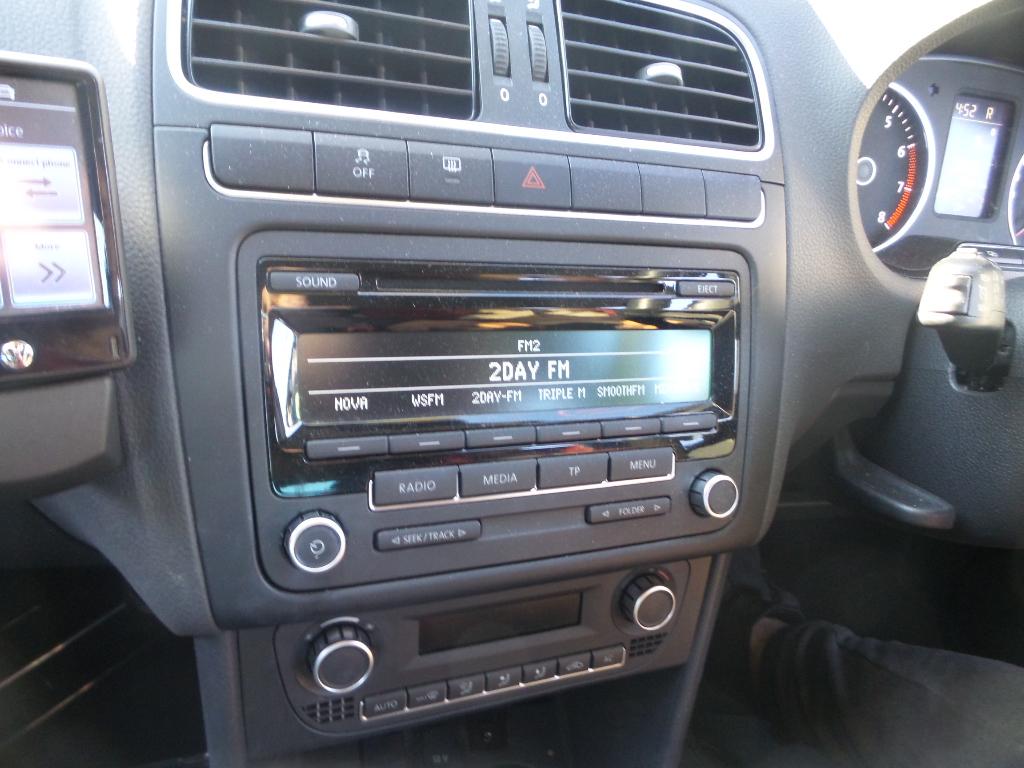 View Auto part Right Front Window Reg/Motor Volkswagen Polo 2013